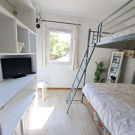 Maison Mitoyenne Climatisee 7 Pers. Avec Piscine Et Parking A Marseillan-plage - Fr-1-326-848 Appartement *