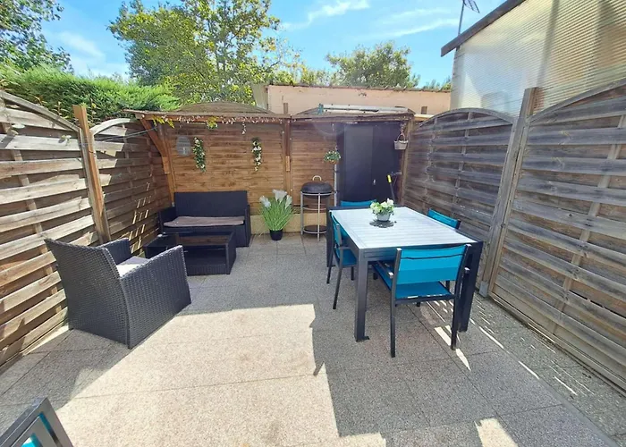 Maison Mitoyenne Climatisee 7 Pers. Avec Piscine Et Parking A Marseillan-plage - Fr-1-326-848 Appartement