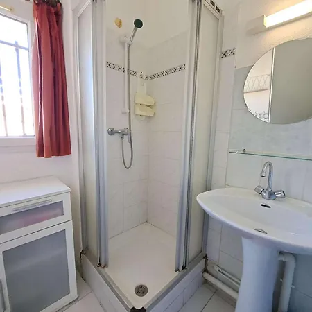 Apartament Maison Mitoyenne Climatisee 7 Pers. Avec Piscine Et Parking A Marseillan-plage - Fr-1-326-848